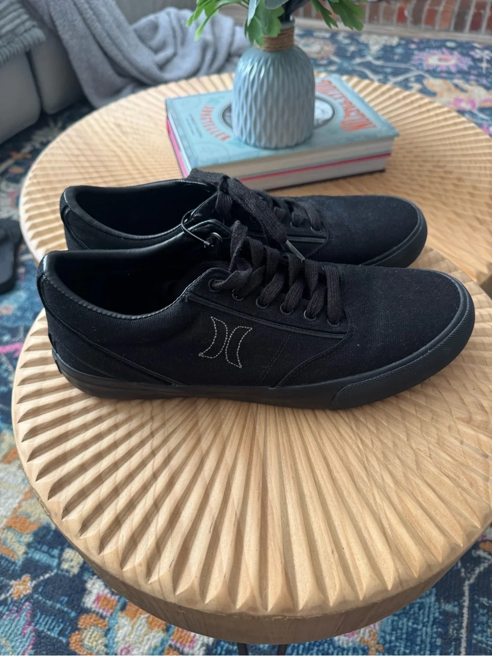 Men's Hurley Arlo Lace Up Black Casual Canvas Sneakers Size 11